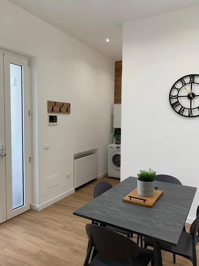 Rosato Suites 1 - Appartamento Moderno E Confortevole Con Spazio Esterno Tra Mondello E Il Centro Storico 팔레르모